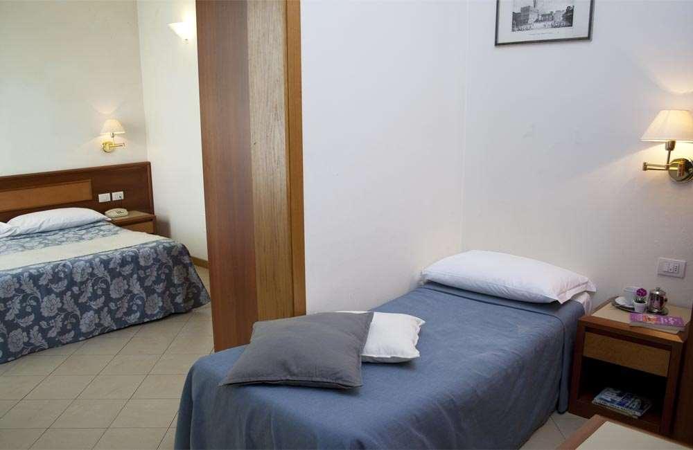 Hotell Bonifacio 3*