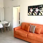 Locchi Suite_ Careggi/Meyer/Tramvia A Due Passi!