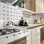Gina Guest House