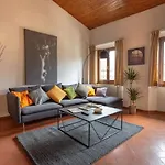 Via Ricasoli Apartment, Next To Accademia