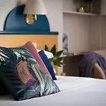 Aramis Deluxe Rooms