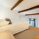 Porcellana Apartment
