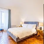 Condotta 16 Apartments
