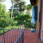 Chic Apt In Villa - Dolcevita Holiday