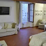Dante\'s Relais