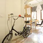 Firenze Central Room For Rent