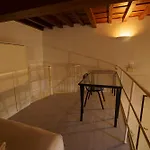 Lovely & Quite One Bedroom Near Piazza Santo Spirito