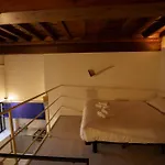 Lovely & Quite One Bedroom Near Piazza Santo Spirito
