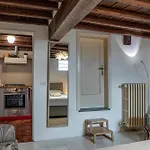 Calzaiuoli 10 - Boutique Apartment