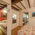 Sitornino Apartment