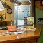 Hotel Monica