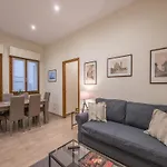 Federighi Halldis Apartment