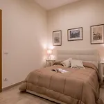 Federighi Halldis Apartment