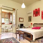 Residenza Oltrarno