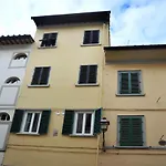 Comfortable&Convenient apt in the center - Zanobi Delux