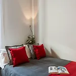 Renovated 19Th-Century Apartment In An Authentic Area