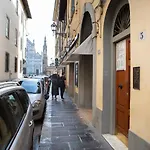 Lian Home In Florence By Mmega