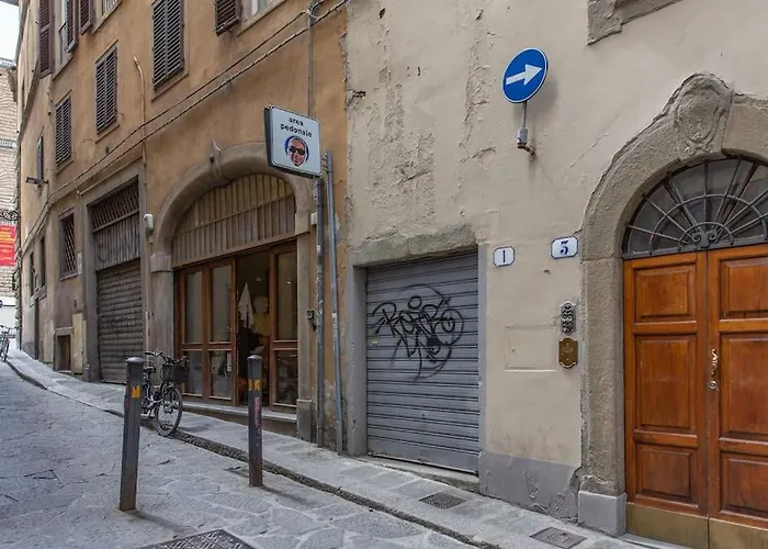 Sweet Apartment Near Piazza Pitti