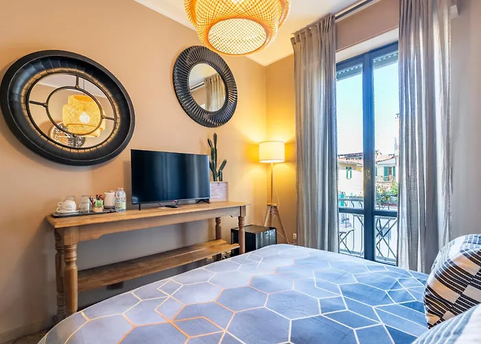 Residenza Olimpo Rooms City Center