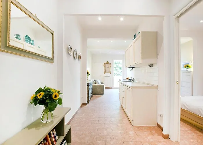 Romantic Hideaway 5 Min Walk From Central Station