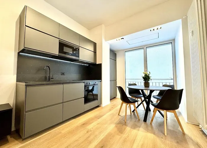 Florence Sunny Suite
