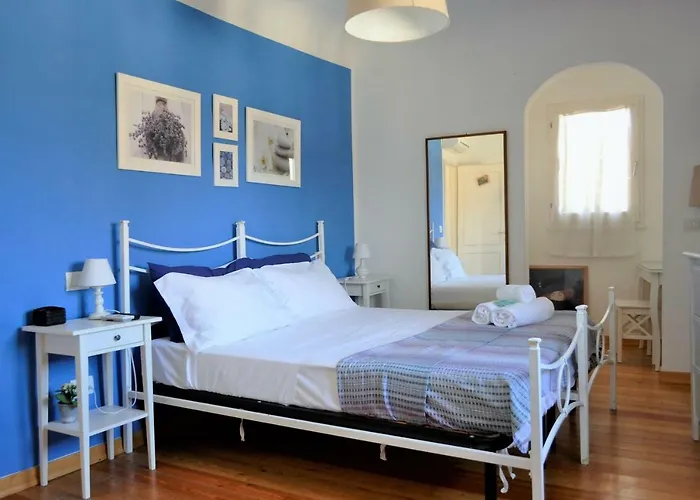 Mira Florence Apartment