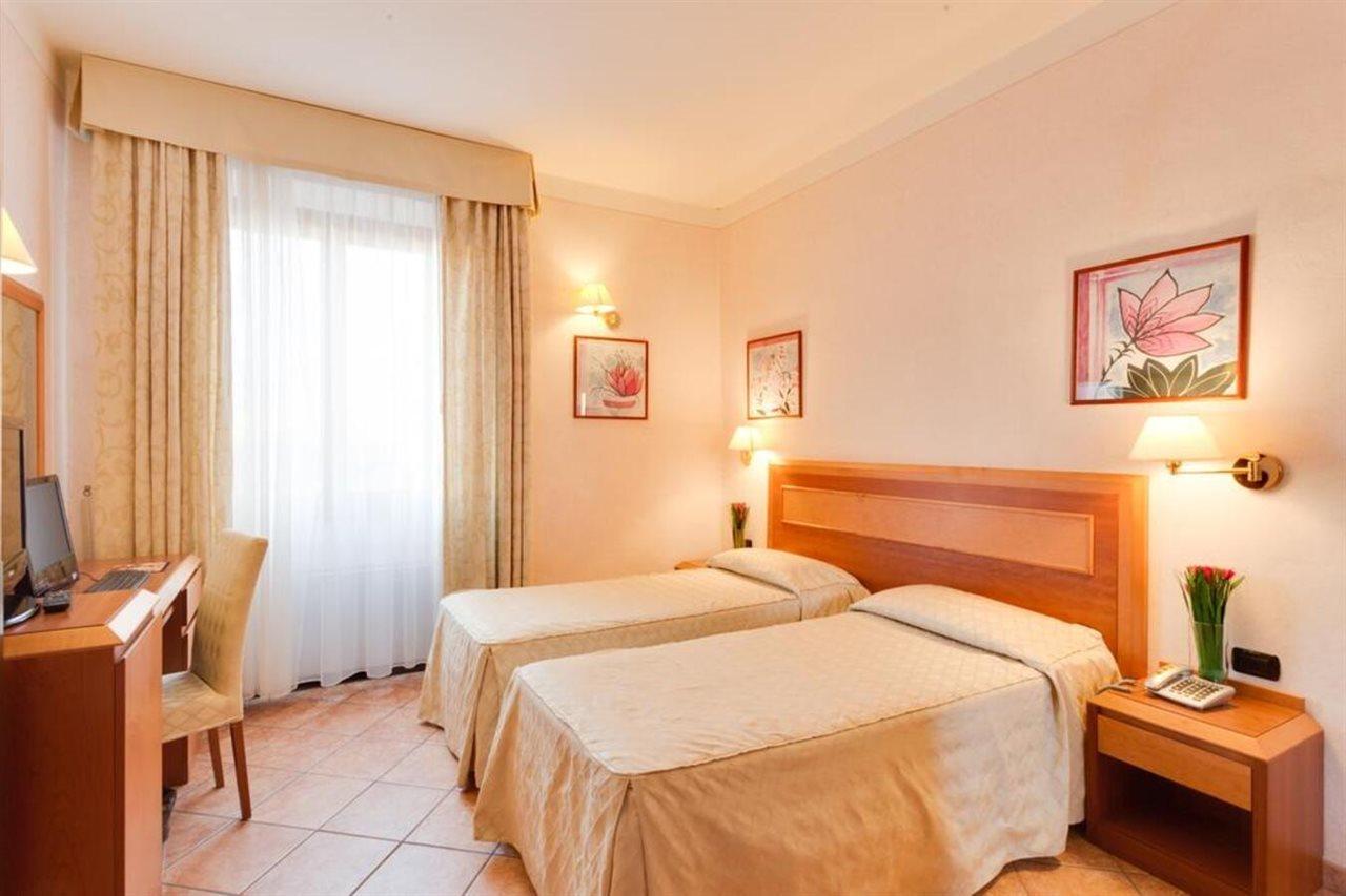 Mia Cara & 3* Firenze