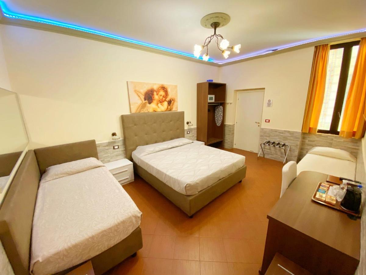 Ester Hotel
