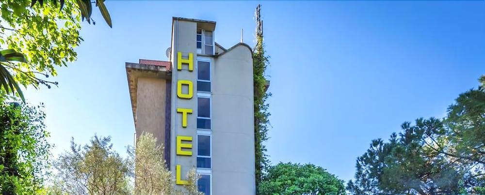Real Hotel