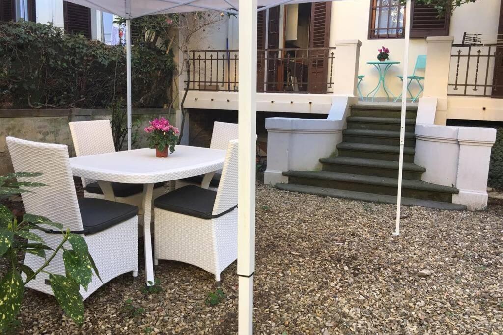 Charming Family With Private Garage Firenze