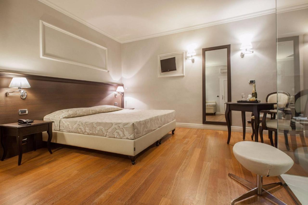 Hotell Lombardia 3*