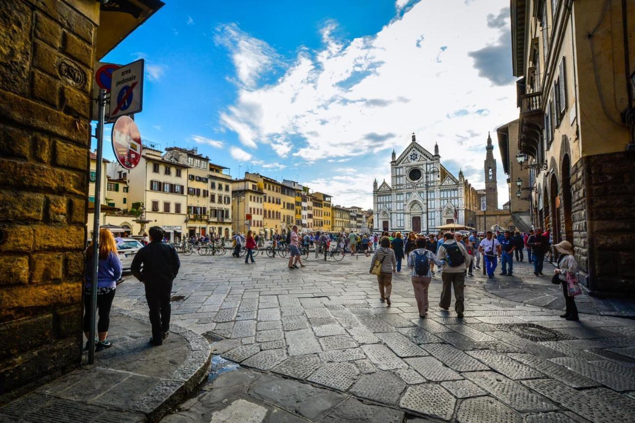 Historic Center Palace - Huge 4 Bedrooms Santa Croce - By Likehomeflorence Firenze