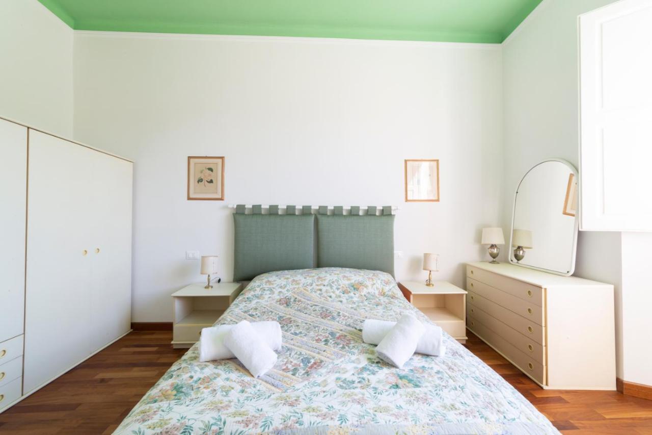 Lungarno Attic With Private Terrace And Lift Appartement