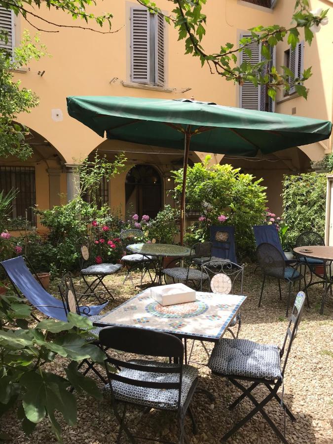 Leilighet Cynthia's Garden - With Private Garden In Santa Croce *