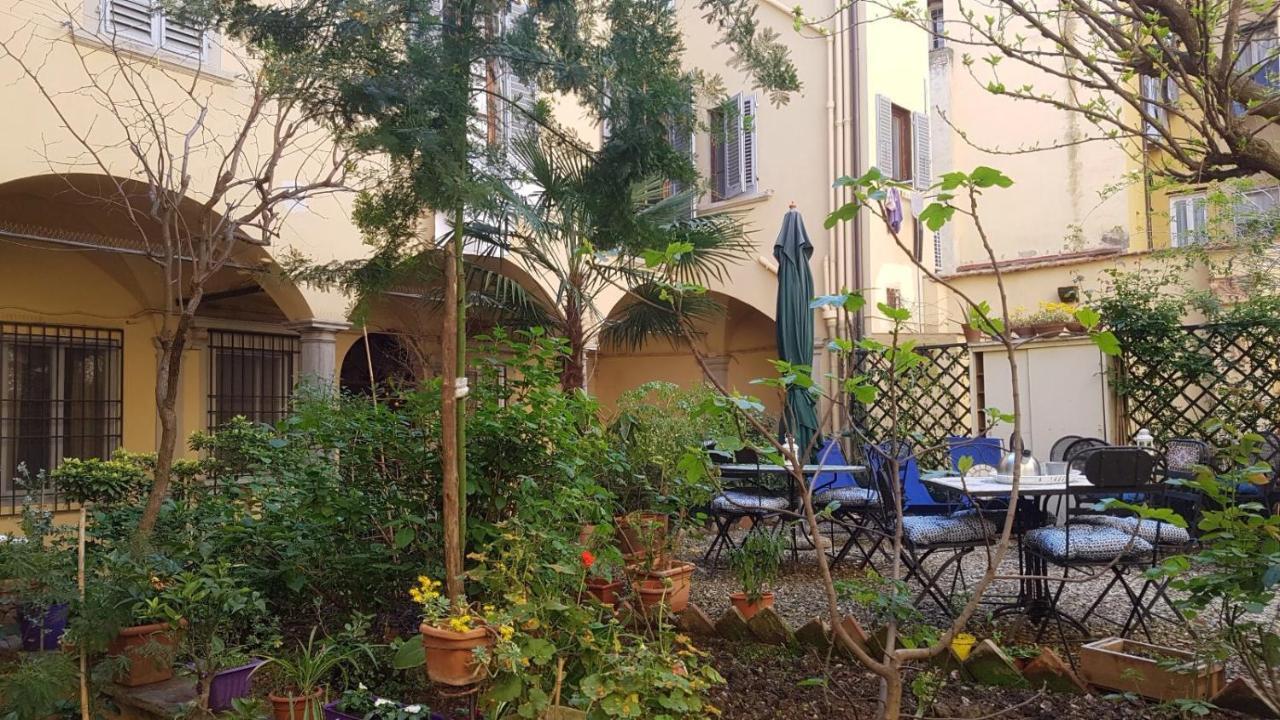 Leilighet Cynthia's Garden - With Private Garden In Santa Croce Firenze