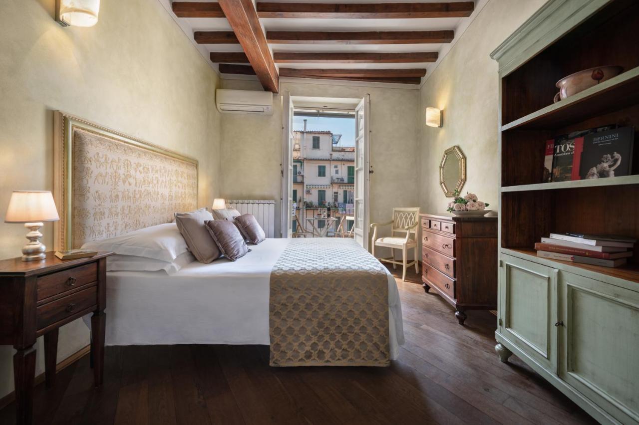 Chiara Five Senses * Firenze