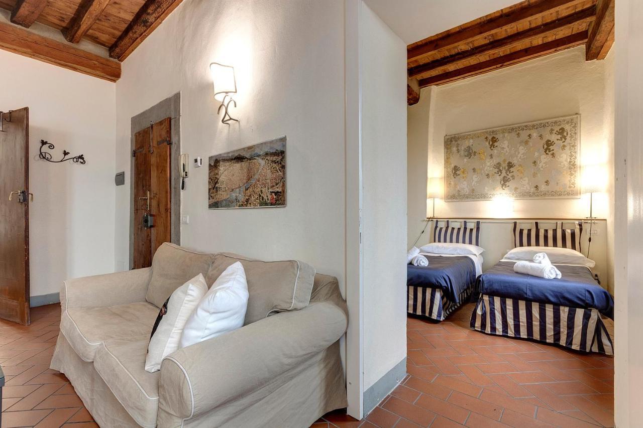 Leoni 10 Firenze
