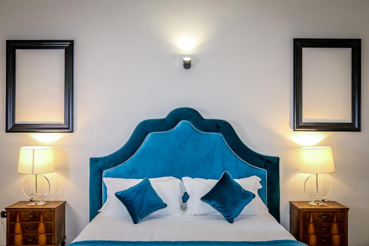 Yid Five Luxury Suites Apt With Secret Garden Leilighet