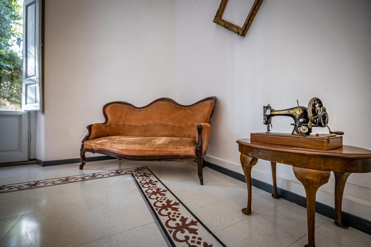 Yid Five Luxury Suites Apt With Secret Garden Leilighet *