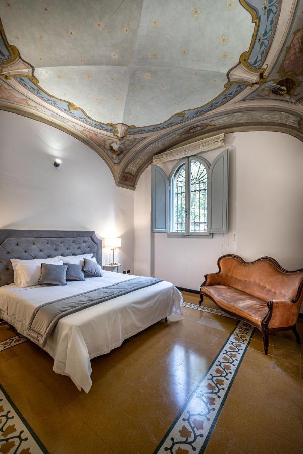Yid Five Luxury Suites Apt With Secret Garden Leilighet *