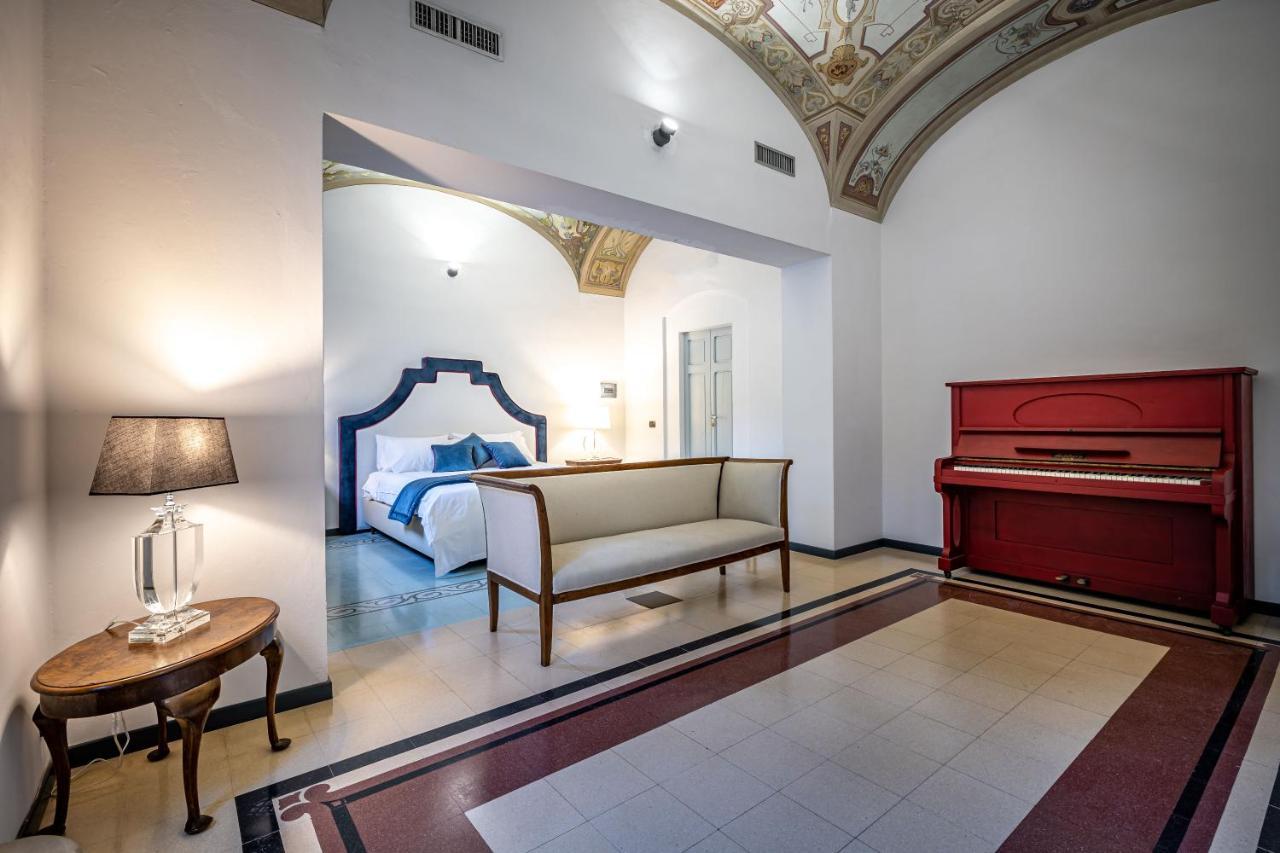 Yid Five Luxury Suites Apt With Secret Garden Leilighet Firenze