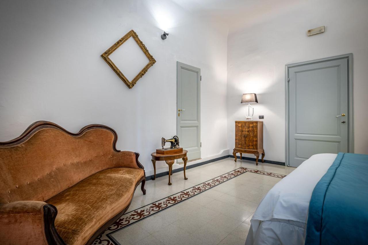Yid Five Luxury Suites Apt With Secret Garden Leilighet