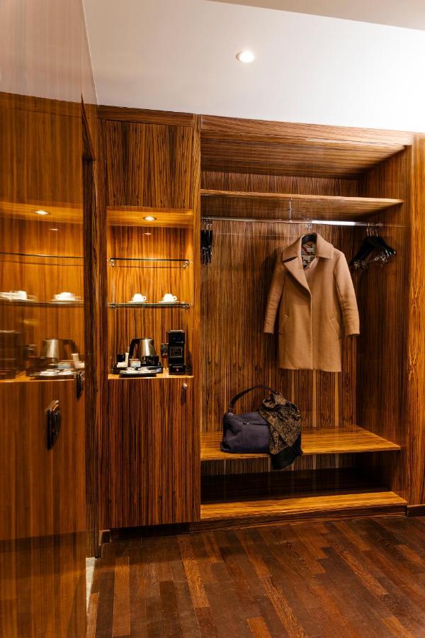 Cosmopolitan 4* Florence