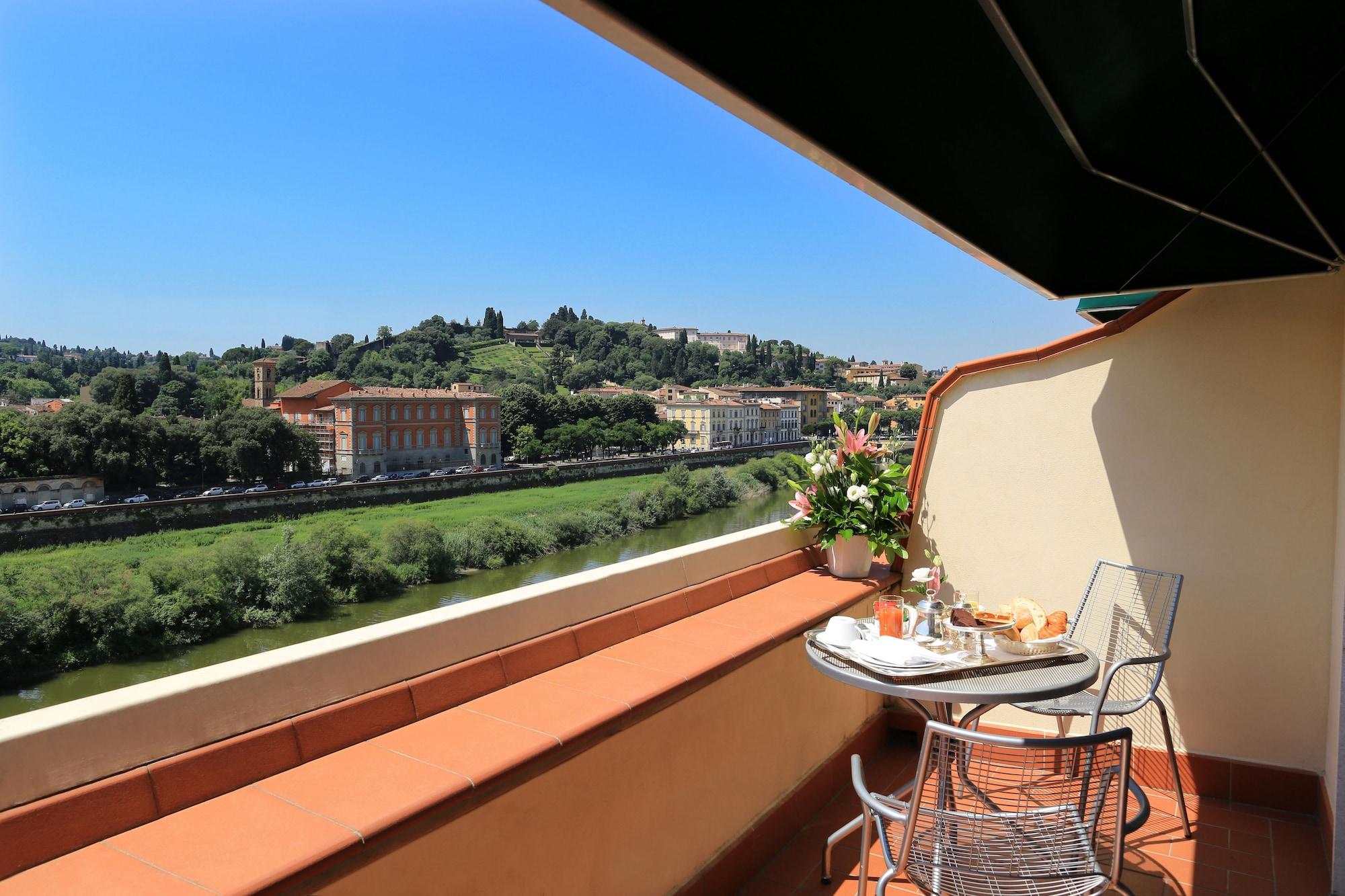 Hotel Plaza Lucchesi