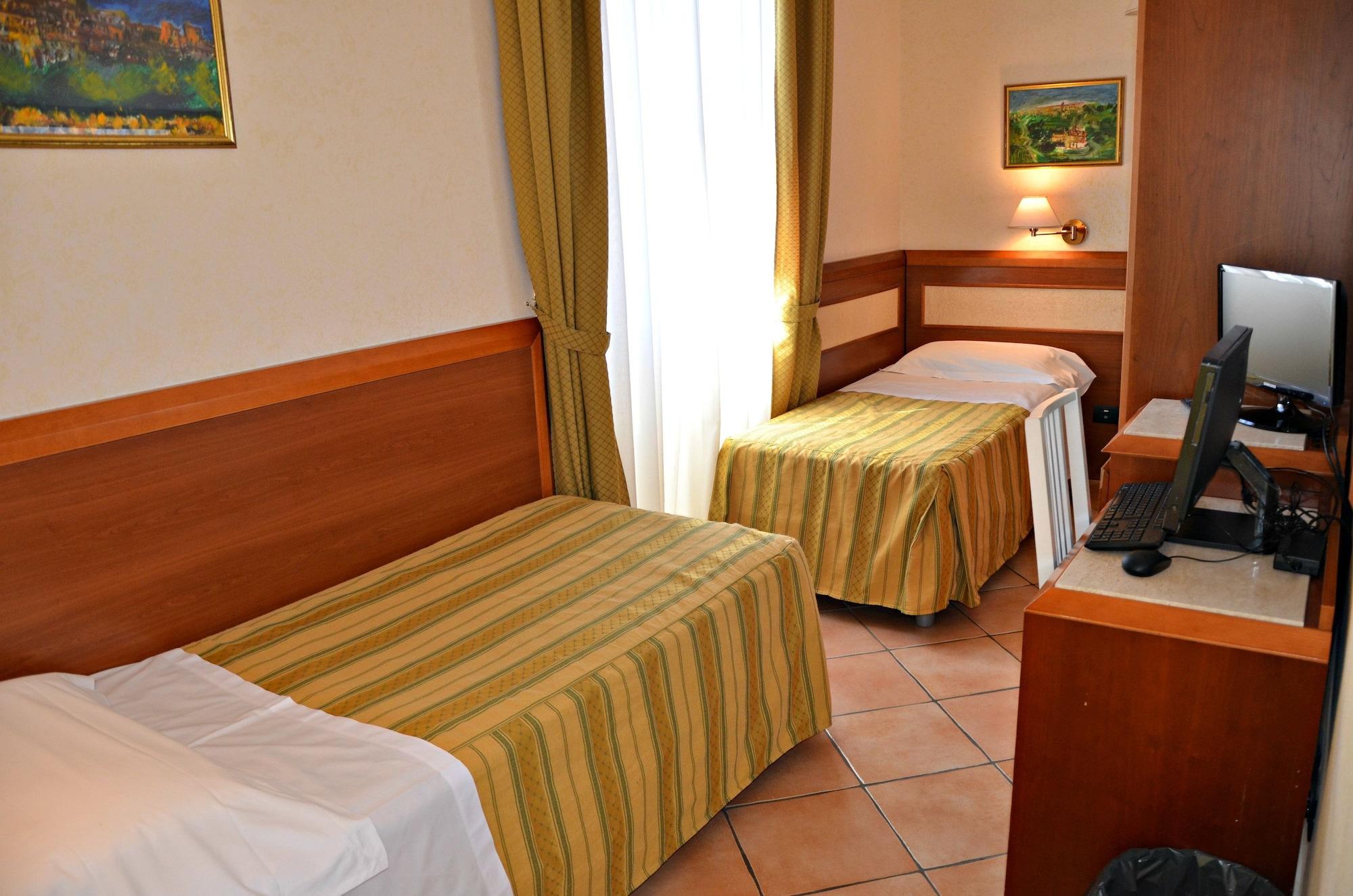 Mia Cara & 3* Firenze