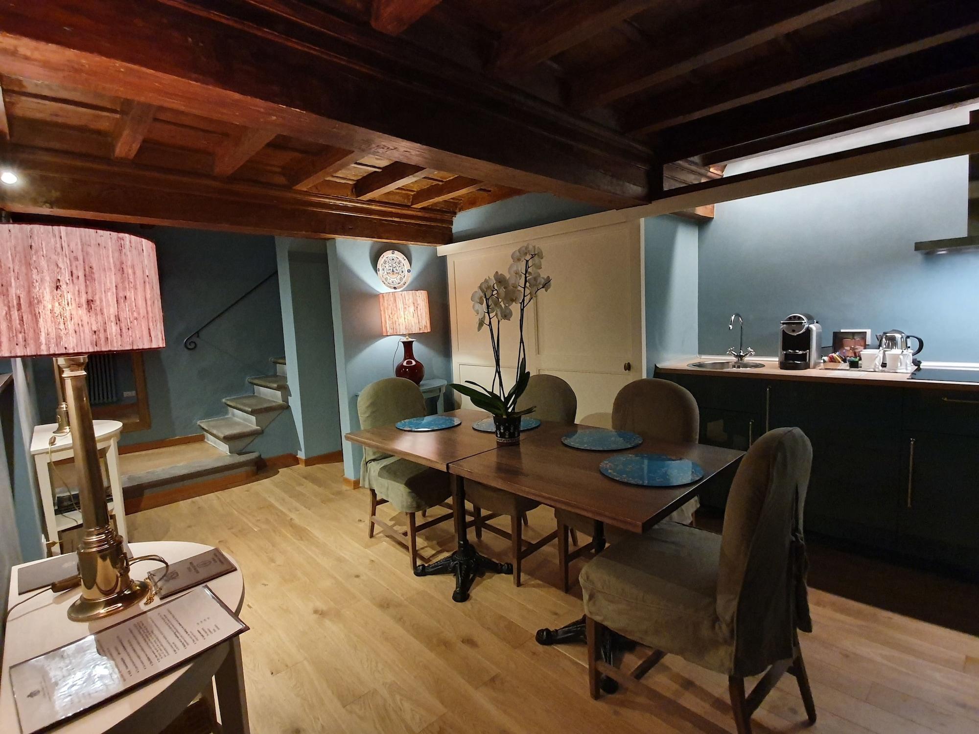 Hotel Al Palazzo Del Marchese Di Camugliano Residenza D'epoca 4*