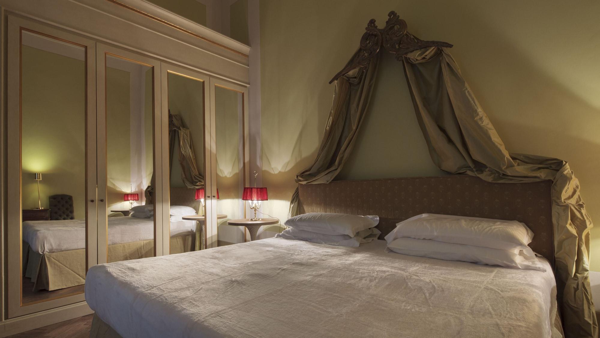 Al Palazzo Del Marchese Di Camugliano Residenza D'epoca 4* Firenze