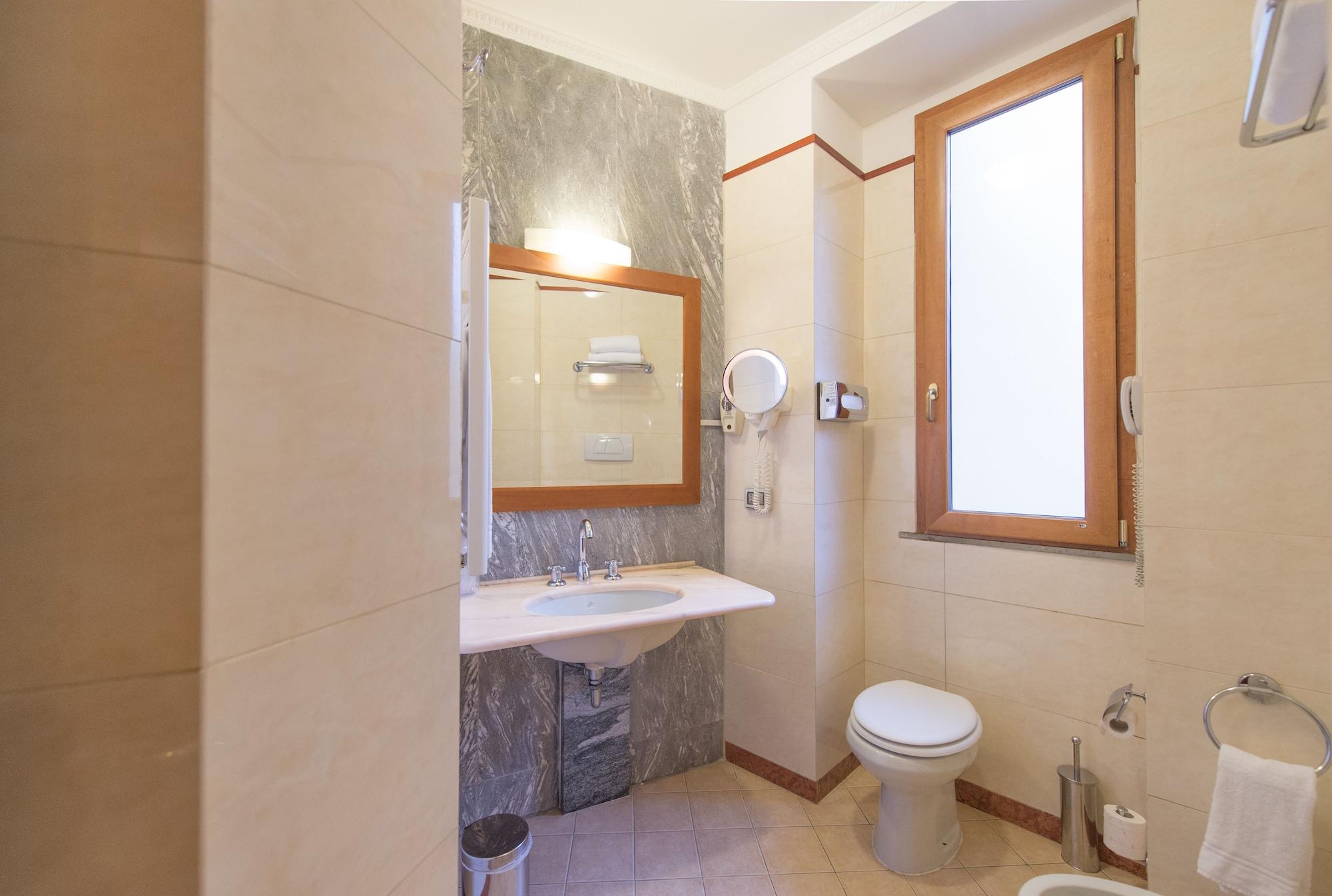 Hotel Diana Park 3*