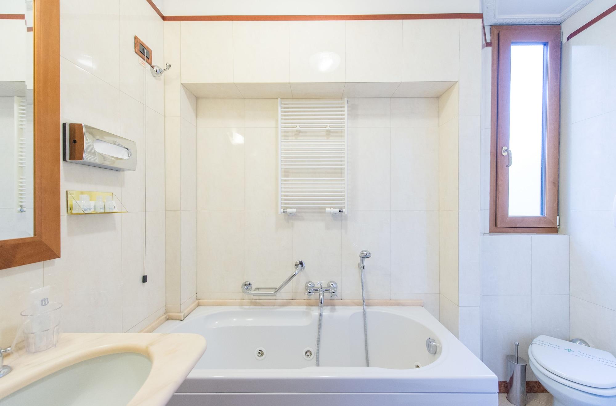 Hotel Diana Park 3*
