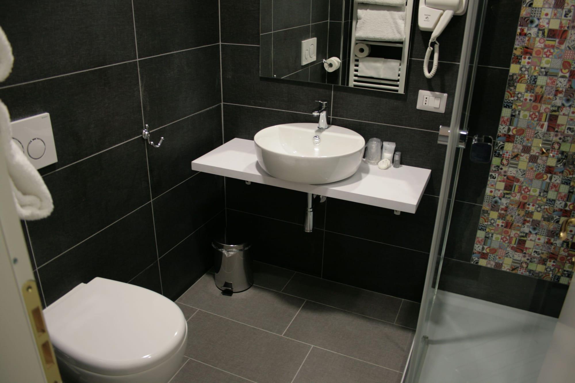 Hotel Magenta 3*